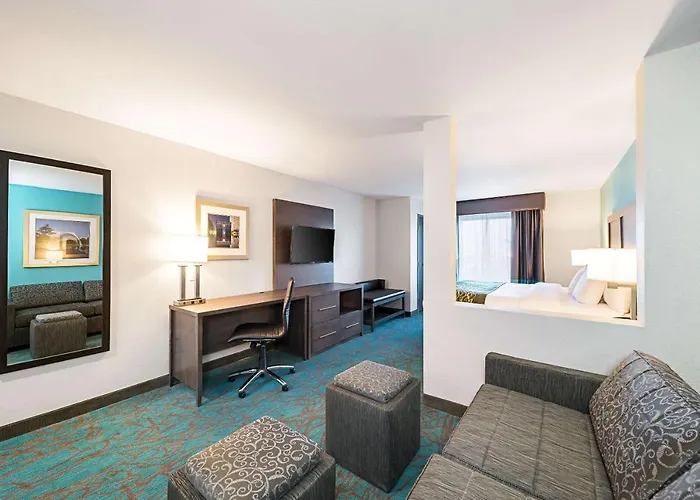 Comfort Inn & Suites Oklahoma City Near Bricktown